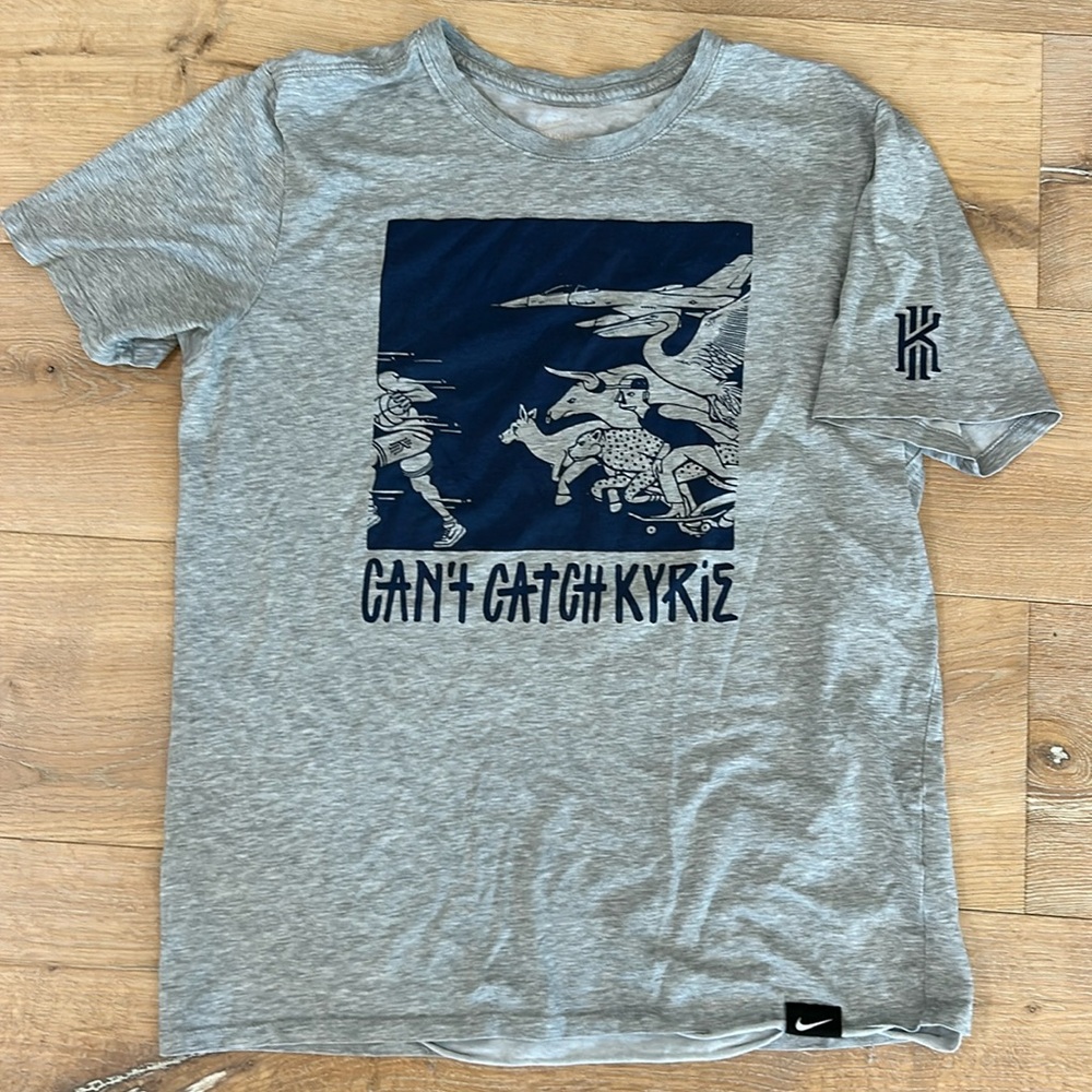 Nike men’s Kyrie dri-fit tee in medium.